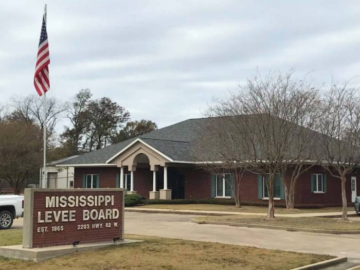 [Wicker Meets with Mississippi Levee Boards]